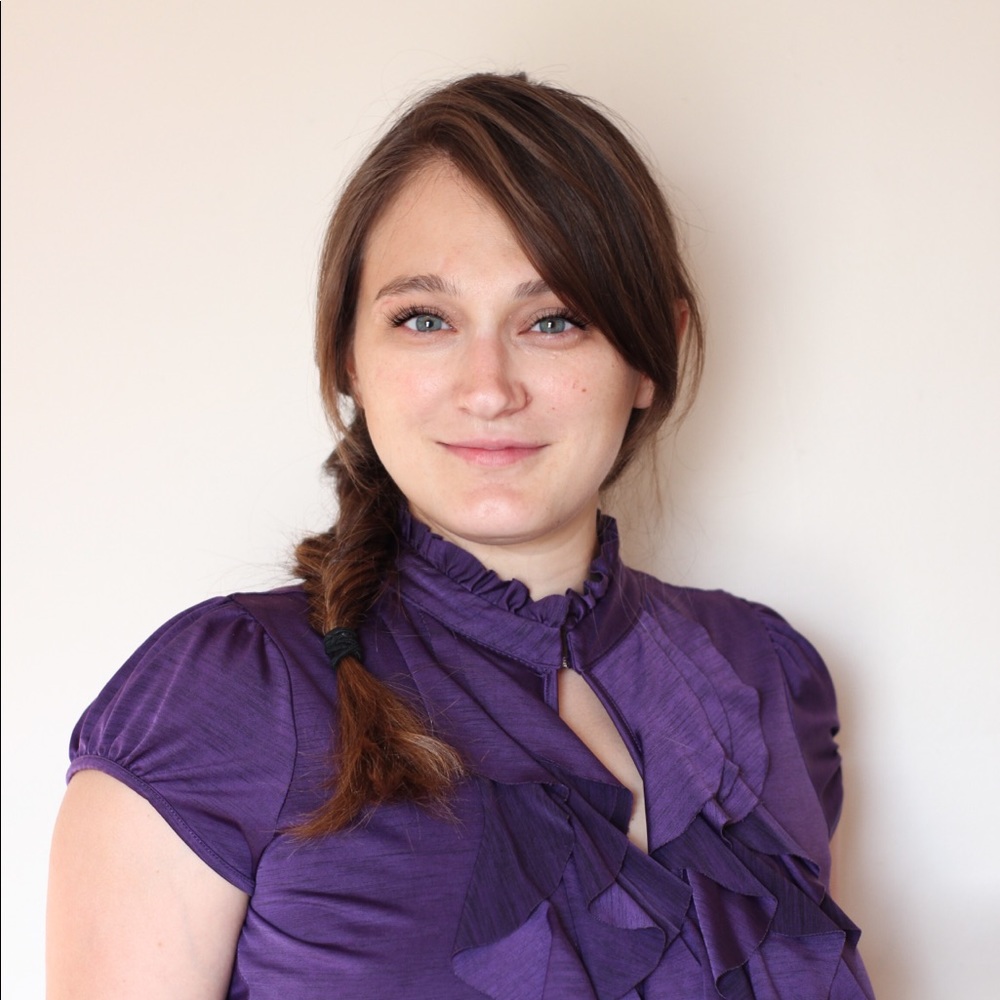 Meet your Posher, Lina